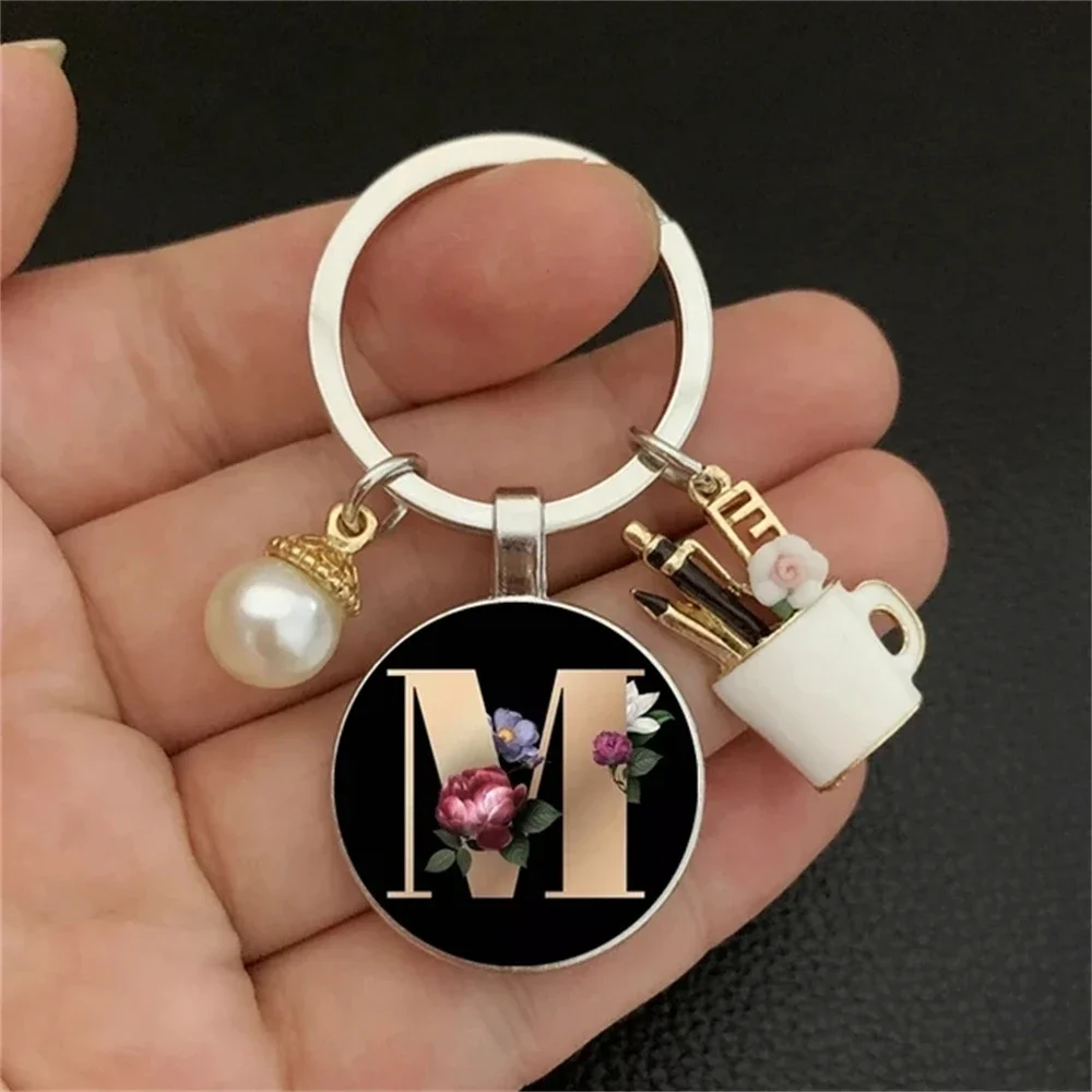 Initial Letter Keychains Car Keychain Key Ring Letter A-Z Keyrings Alphabet Letter Charm for Women Men Bag Ornaments Accessories