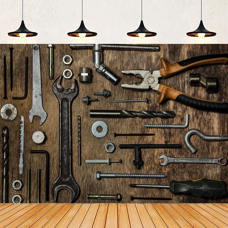 

Старые инструменты в деревенском стиле, фон для фотосъемки, ретро-индустриальные инструменты, электрические лампы, инструменты для мастерской на деревянной доске, фоновая стена