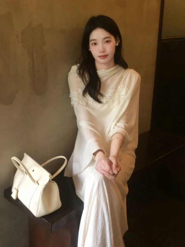 

Retro Lazy Style Long Dress And Shawl Two-Piece Set Comfortable Cotton Spring Fashion Ensemble for Young Women