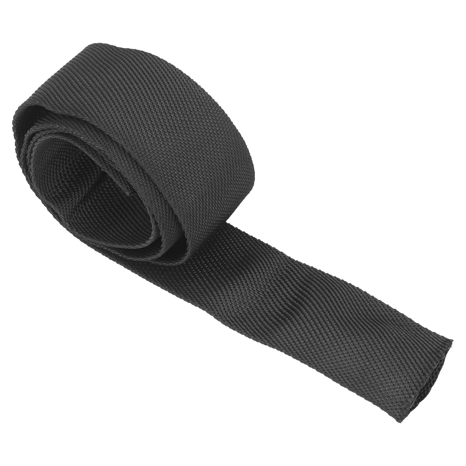 Schwarze Polyester-Windenseil-Schutzhülle: 5 cm Universalbreite, schützt Schläuche, verschleißfest und langlebig.