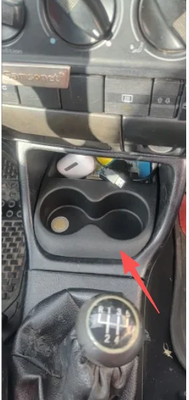 

Ultra Durable Auto Accessory New Arrival Hot Sale US Spec Cup Holder for vw Jetta / Vento MK3