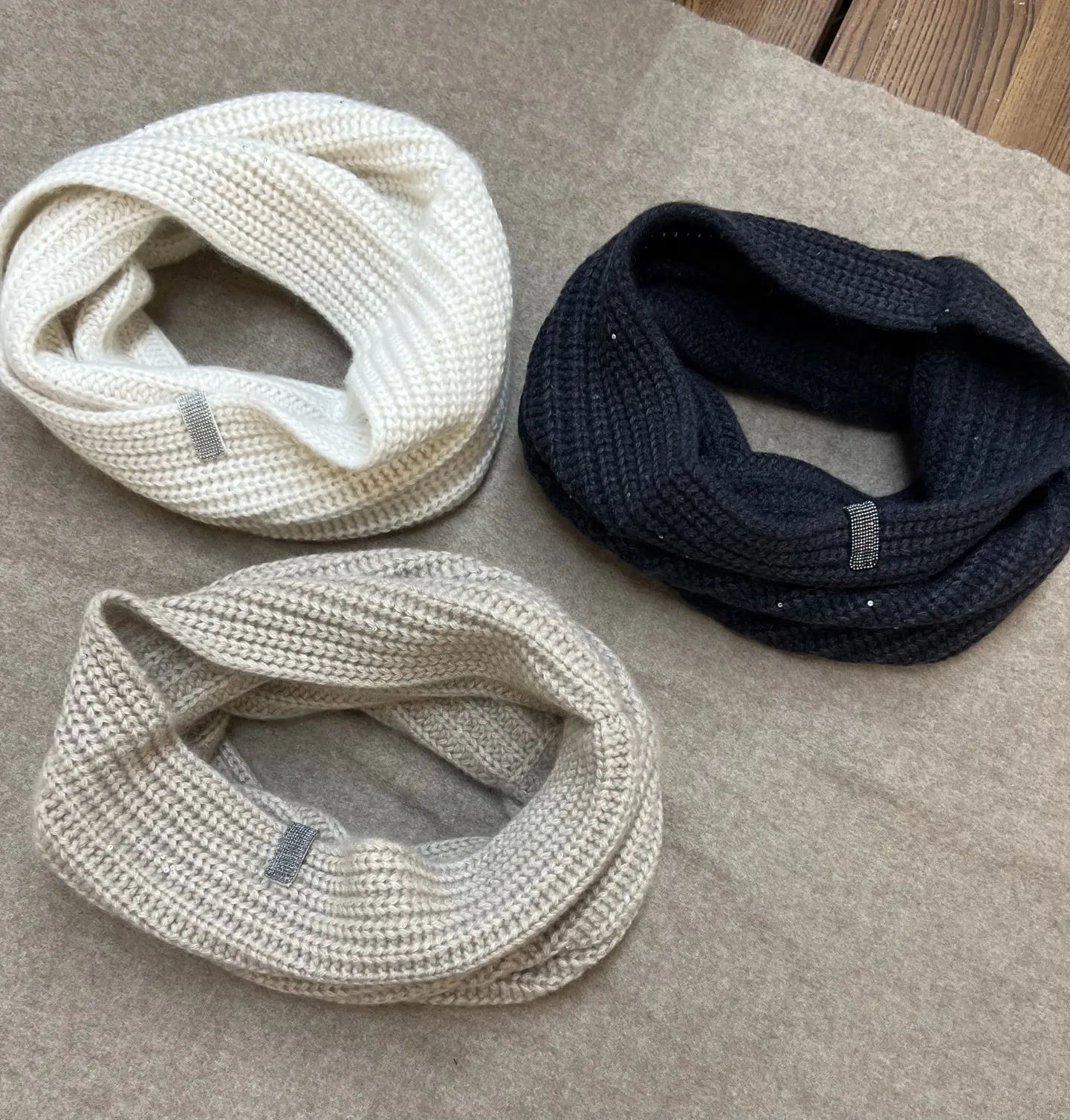 

Новый мужской и женский высококачественный кашемировый шарф, модный универсальный повседневный шарф