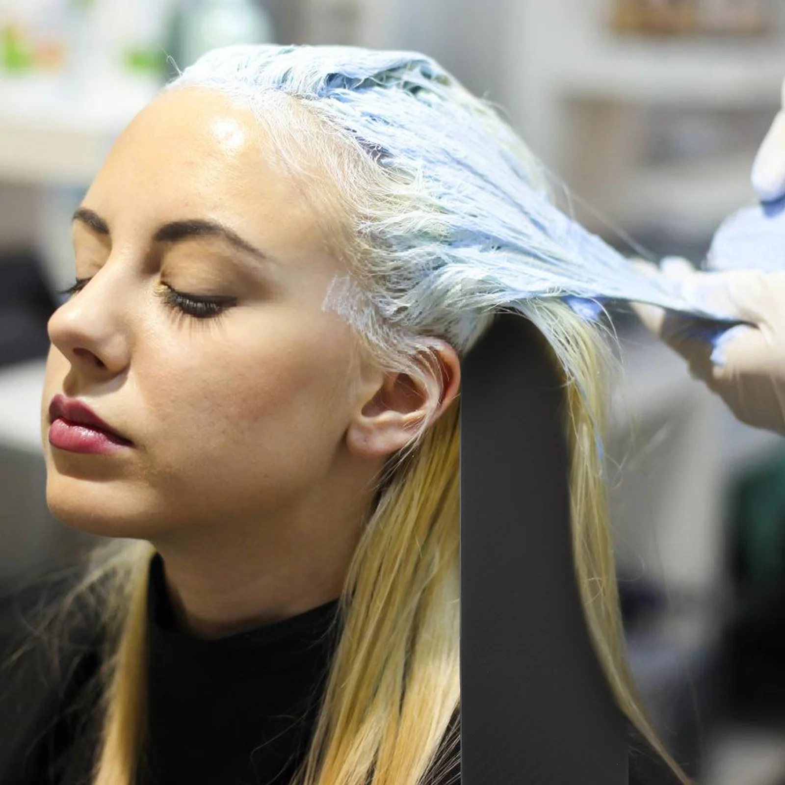 

Highlighting Board for Precise Hair Dye Application Multifunctional Design Even Distribution Suitable for All Hair Types