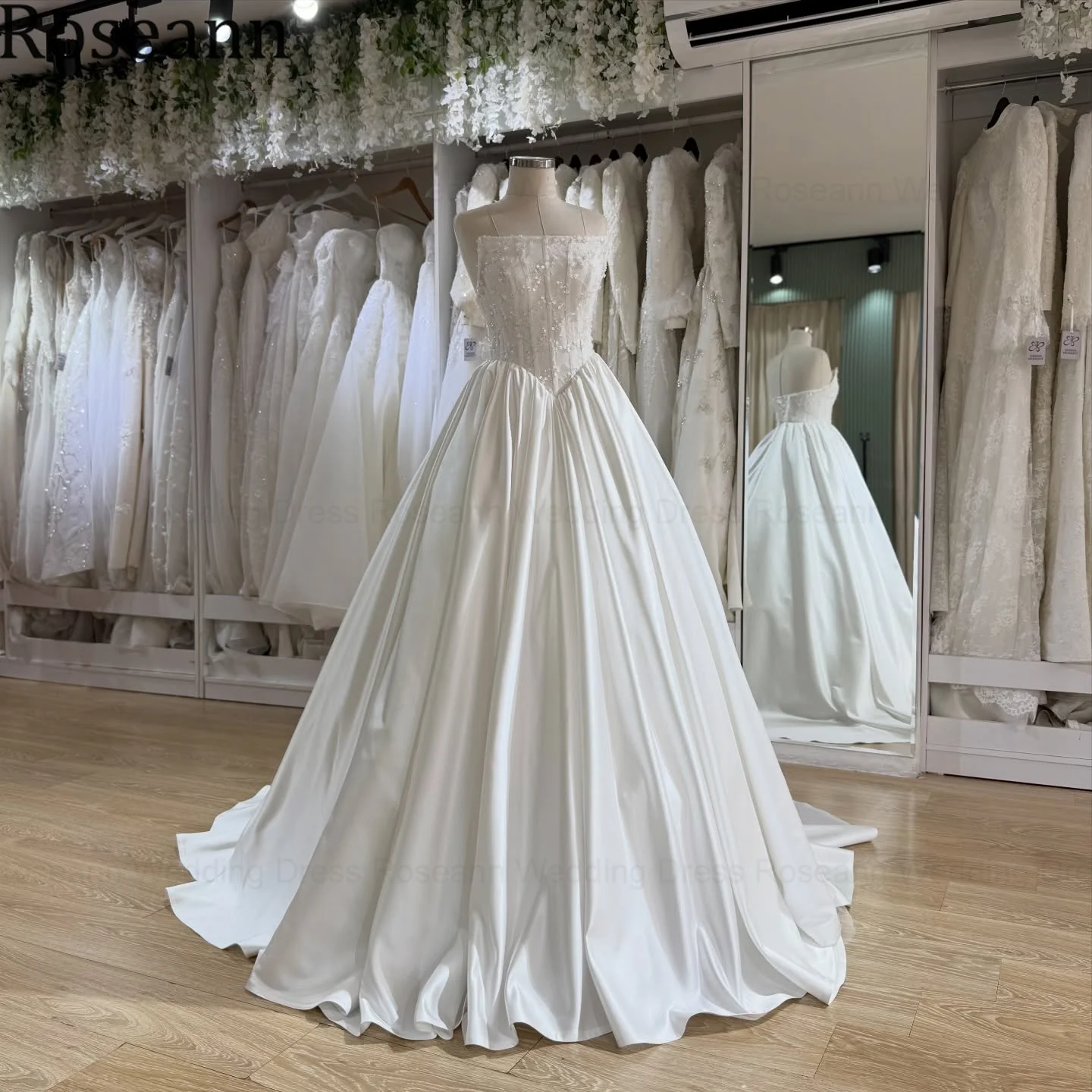 Roseann Wedding Dress Retro Princess Strapless Beaded Lace Bride Dress Brush Train Floor Length amanda novias oficial Customized