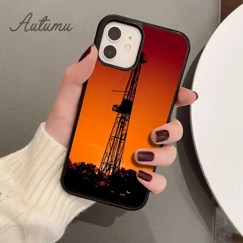 Drilling Oilfield At Sunset Phone Case for iPhone 15 16 SE2020 11 12 13 14 Pro Max mini 6 7 8 Plus coque Fundas Shell