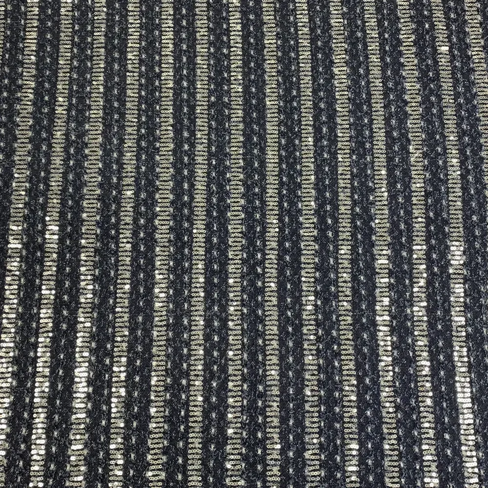 قماش الدنيم الممزق والترتر المخطط، قماش الدنيم المنسوج بتصميم جديد لسترة قصيرة متوفرة في المخزون