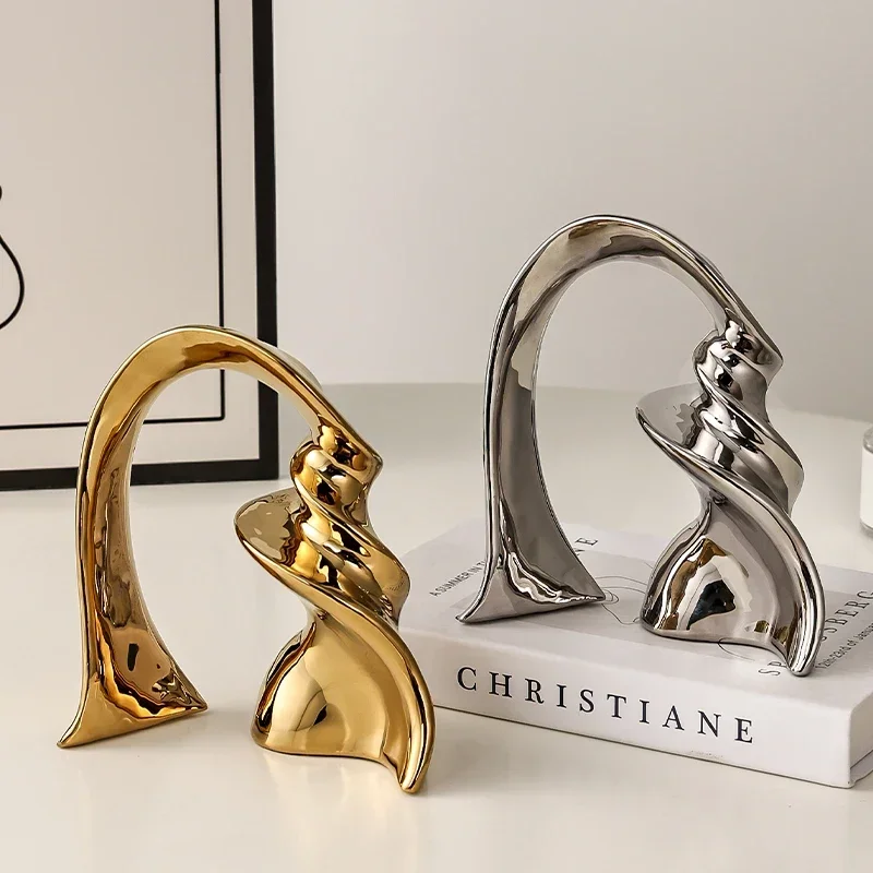 

Modern Minimalist Special-shaped Abstract Design Silver Ceramic Decorations Decorative Ornaments of Living Room Sample Bookshelf