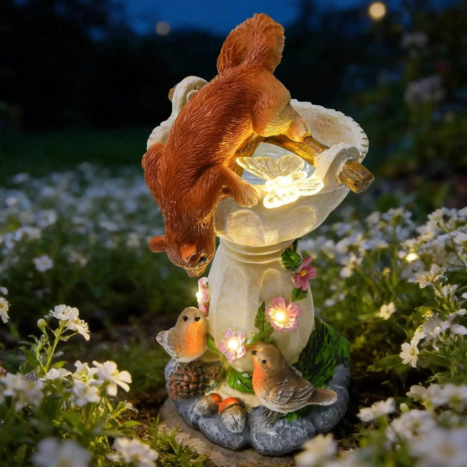 

Solar Garden Statue Outdoor Decor Ornament Waterproof Solar Powered Lights For Yard, Patio, Lawn Gift For Mom, Women, Housewarming Squirrel