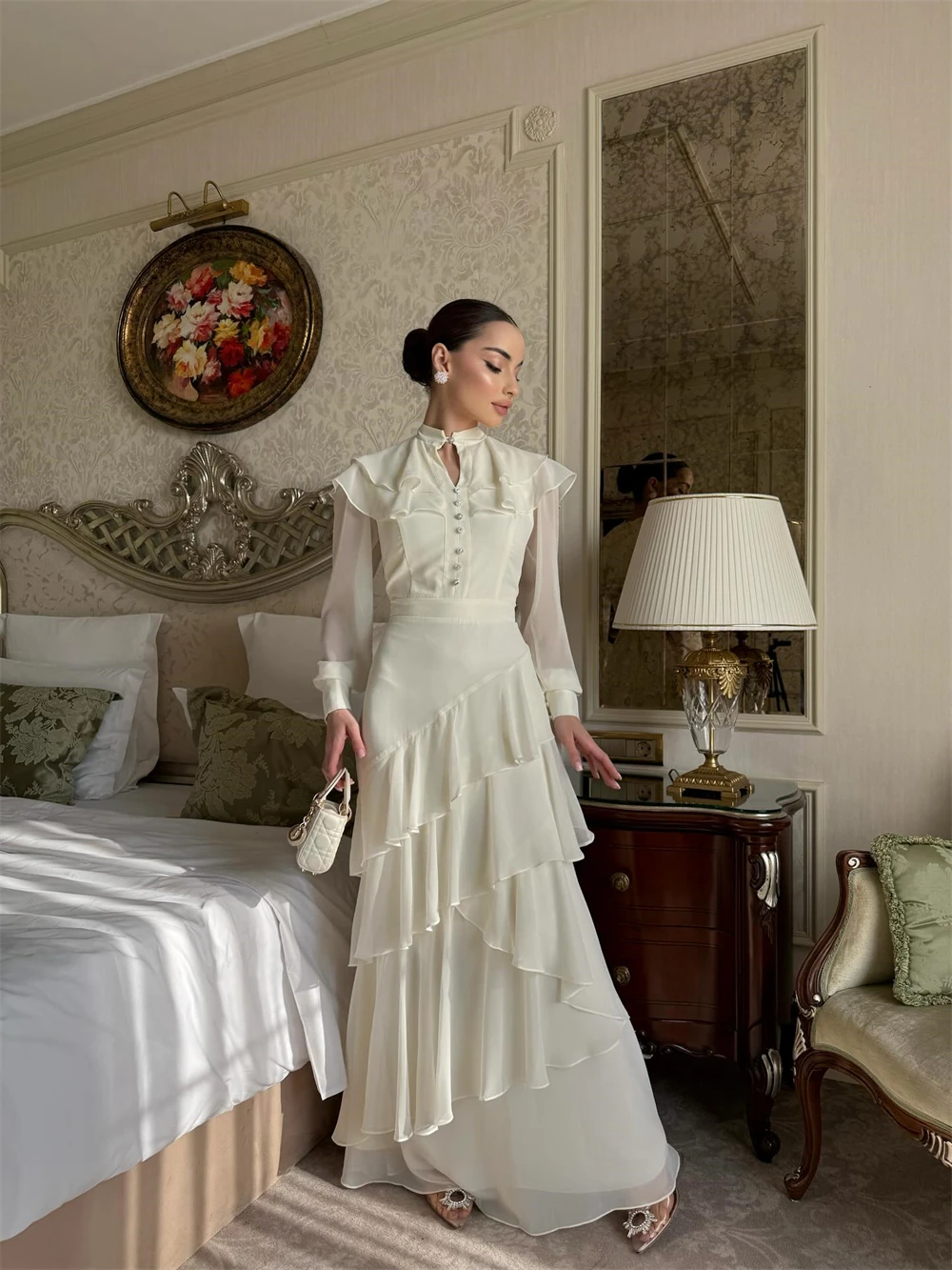 

Customized Classic Ivory Chiffon Evening Dress Formal O-Neck Long Sleeves Celebrity Gowns Soft Straight Sweep Train Party Dress