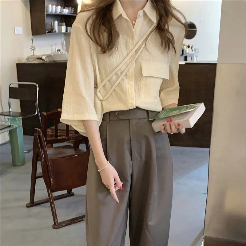 Korea One Pocket Loose Blouse Ins Summer French Sle Single-Breasted Round Neck Lace clothing Design sense fold Shirts Top