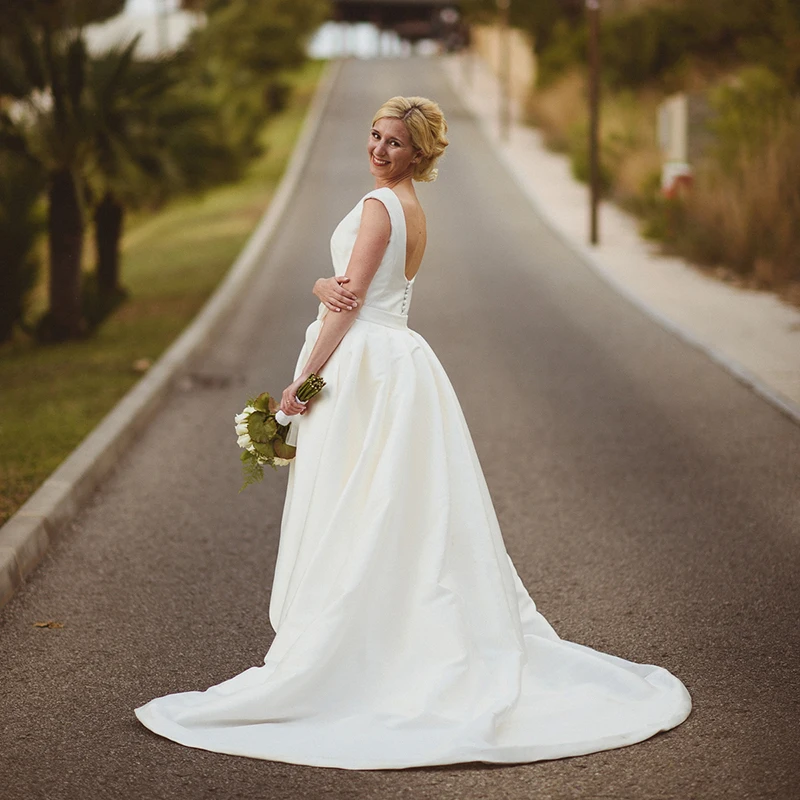 Robe De Mariée en Satin, ligne a, style Boho, manches cape, avec nœud, dos nu, froncée, personnalisée, Robe De plage longue