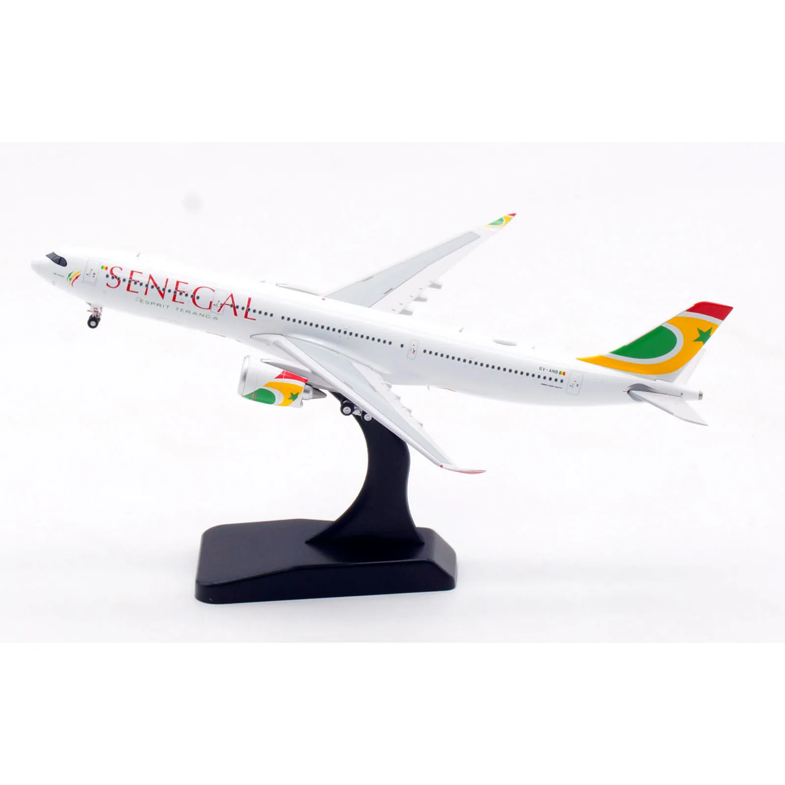 AV4228 Alloy Collectible Plane Gift Aviation 1:400 Air Senegal Airbus A330-900 Diecast Aircraft Jet Model 6V-ANB With Tractor