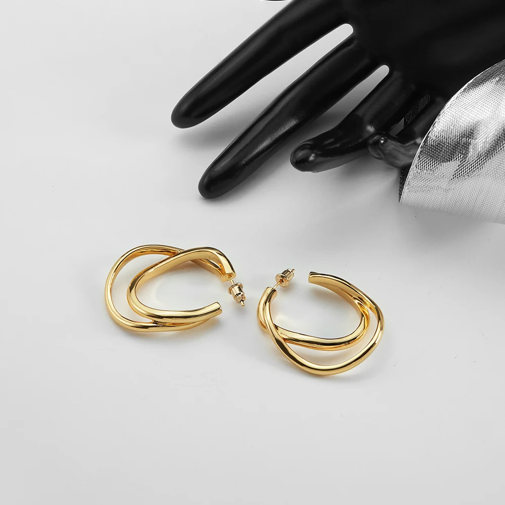 Enfashion Aretes C Shape Hoop Earrings For Women\'s 18K Plated Gold Fashion Dainty Hippop Jewelry Dating Cocktail E241589