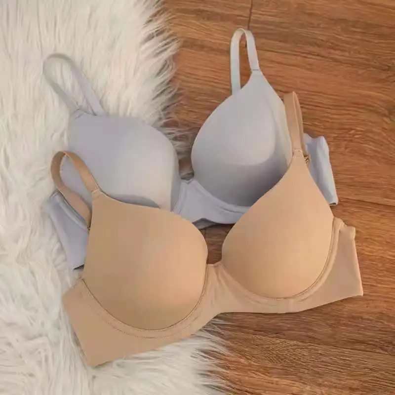 Japanese glossy and traceless comfortable bra collection and breast collection without steel ring underwear for women, small bre