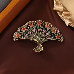 Women Men Vintage Classic Fan Metal Brooches Pins Fashion Unisex Retro Crystal Ancient Gold Color Coat Clothing Badges Jewelry