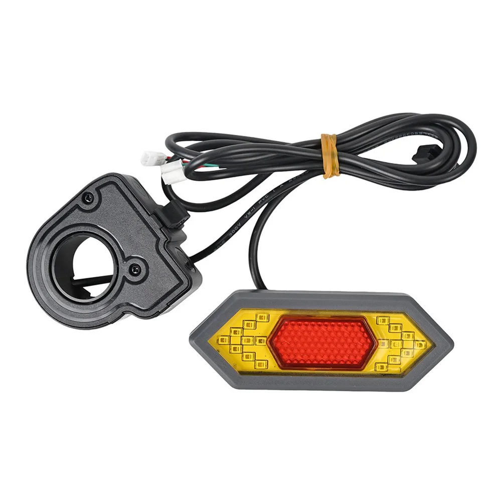 

Electric Scooter Tail Light LED Cycling Signal Tail Light With Handlebar Mounted Controller Compatible For MAX G30 M365/PRO