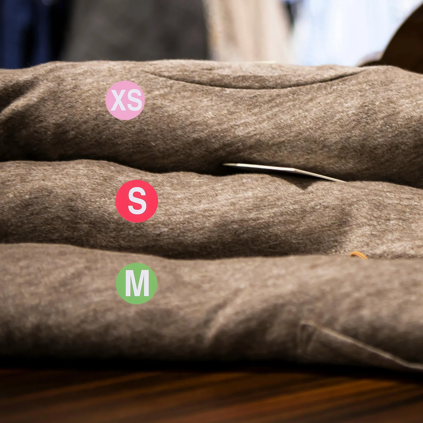 

350Pcs Round Size Label Sticker Set Vibrant Color Coded Clothing Stickers for Shirts Jackets Organization Display