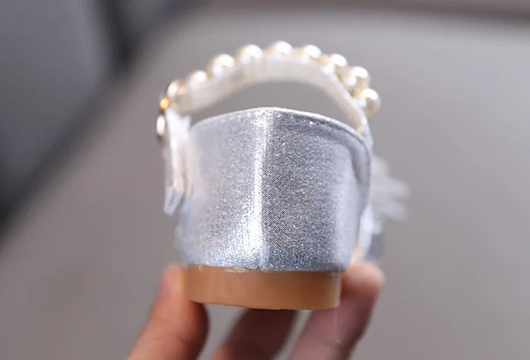 2026 Mädchen Lederschuhe Kinder Spitze Schmetterling Strass Perlen Verzierung Auftrittsschuhe Modische Hochzeitsschuhe für Kinder – Detail 12