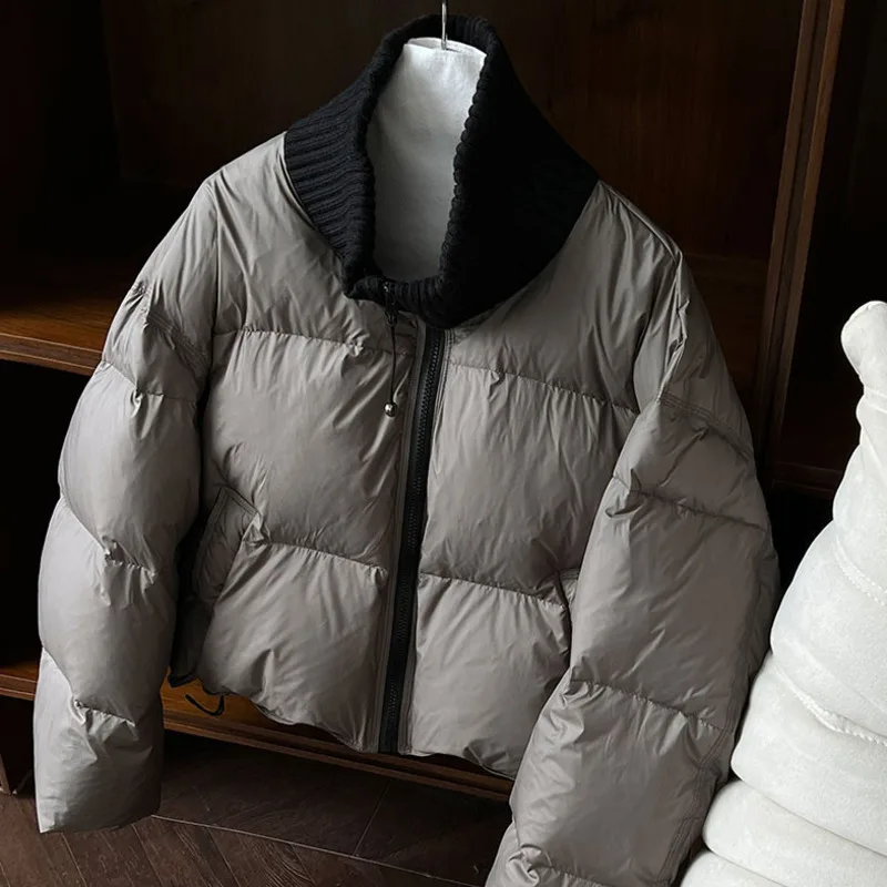 HKSH เสื้อโค้ทดาวน์สั้นสำหรับผู้หญิงฤดูหนาวใหม่ถักคอประกบสีตัดกันซิปเก๋ไฮสตรีทหนาเสื้อโค้ทที่อบอุ่น HK10999