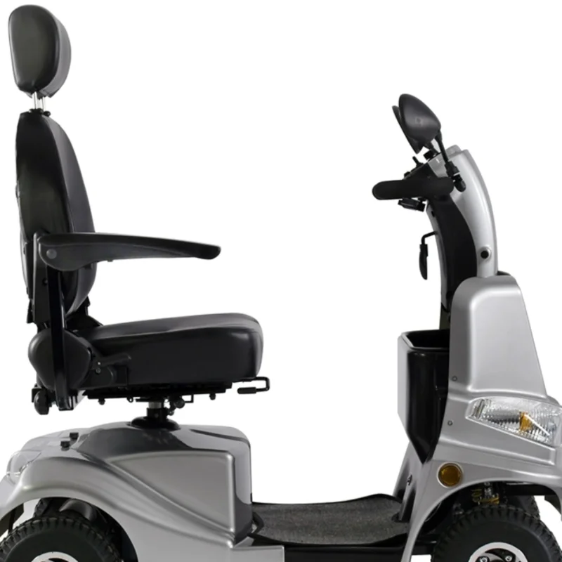 Old-age scooters, four-wheel electric scooters, electric vehicles for the elderly, household wind deflectors for the disabled