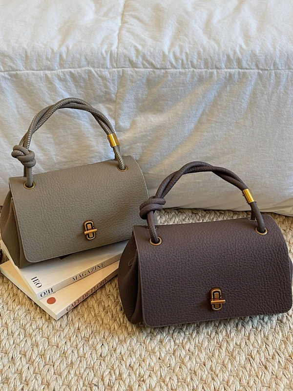 Korean Style Luxury Crossbody Bag Women's Handbag 2026 New Retro High-End Small Square Bag Versatile Commuting Handbag