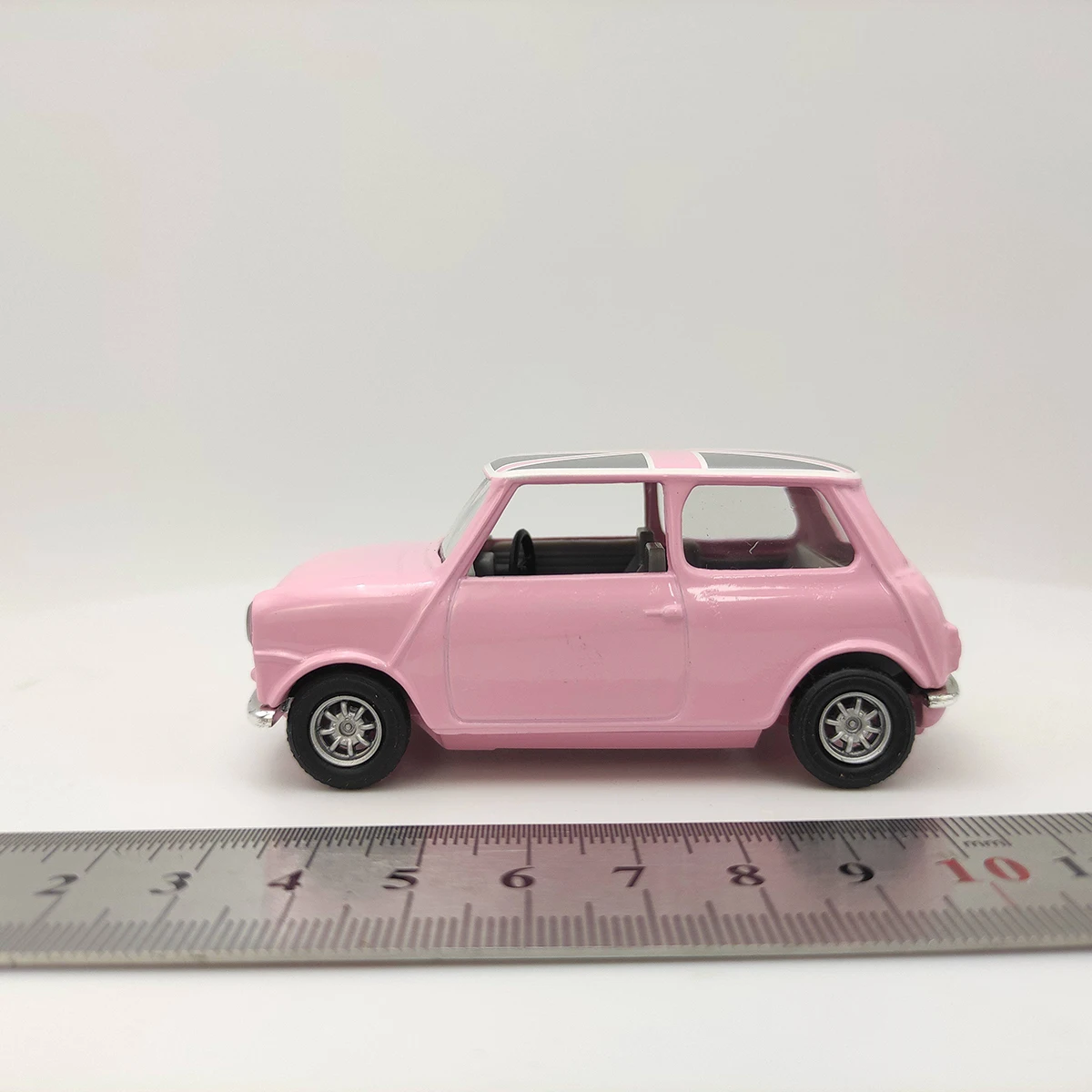 corgi-1-43-スケールダイキャスト合金ピンクオースティンミニクーペおもちゃの車モデルクラシックノスタルジア大人のギフトお土産静的ディスプレイ