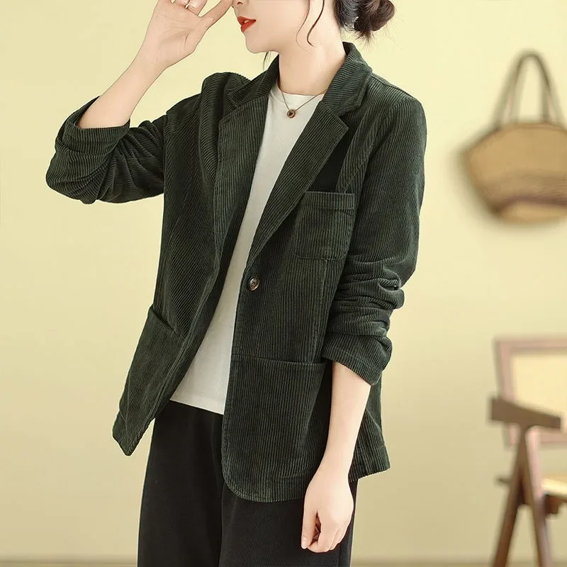 Retro Style Vertical Corduroy Coat Small Pocket Splice Look Slimmer Temperament Western Suit Female Spring and Autumn