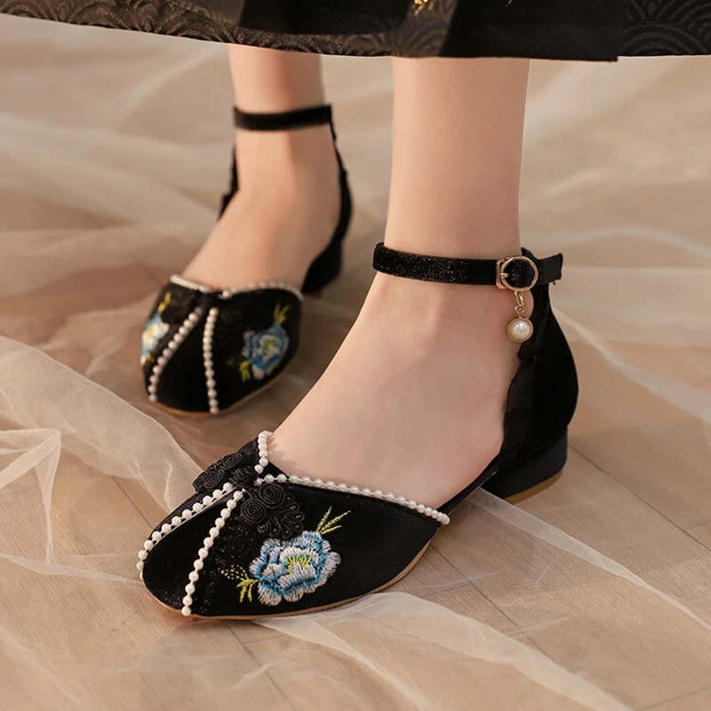 Girseaby New Sweet Chinese Vintage Round Toe Women Flats Pearls Dress Party 2.5cm Heel Buckle Big Size 28 29 30 50 51 52