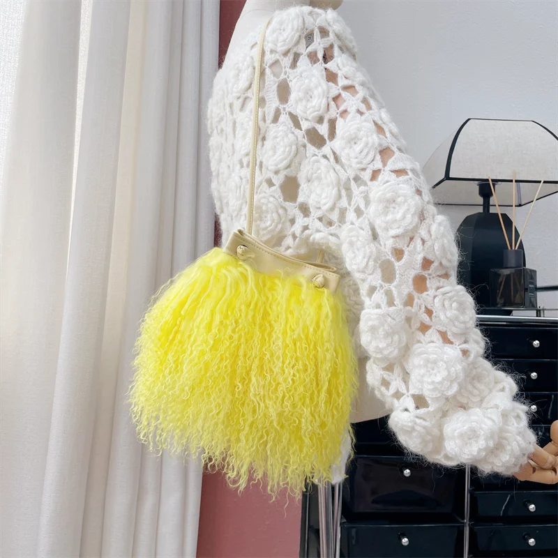 Women's Plush Fur Fanny Pack Luxury Beach Wool Fur Handbag Large Capacity Soft High Quality Single Shoulder Fur Bag