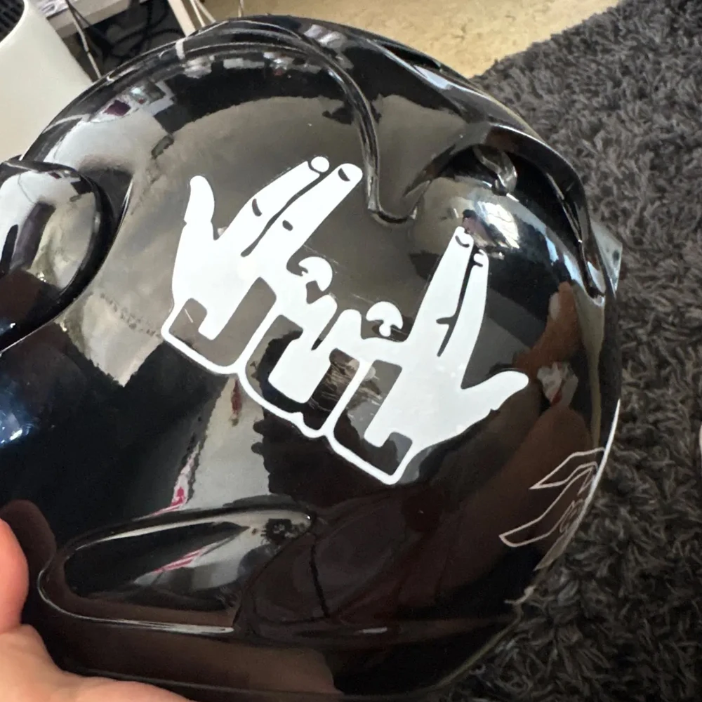 

1PCS 2025 New Funny JUL Finger Motorcycle Stickers Motorbike Moto Helmet Fuel Tank Front Fairing Scooter Vinyl Decal Accessories