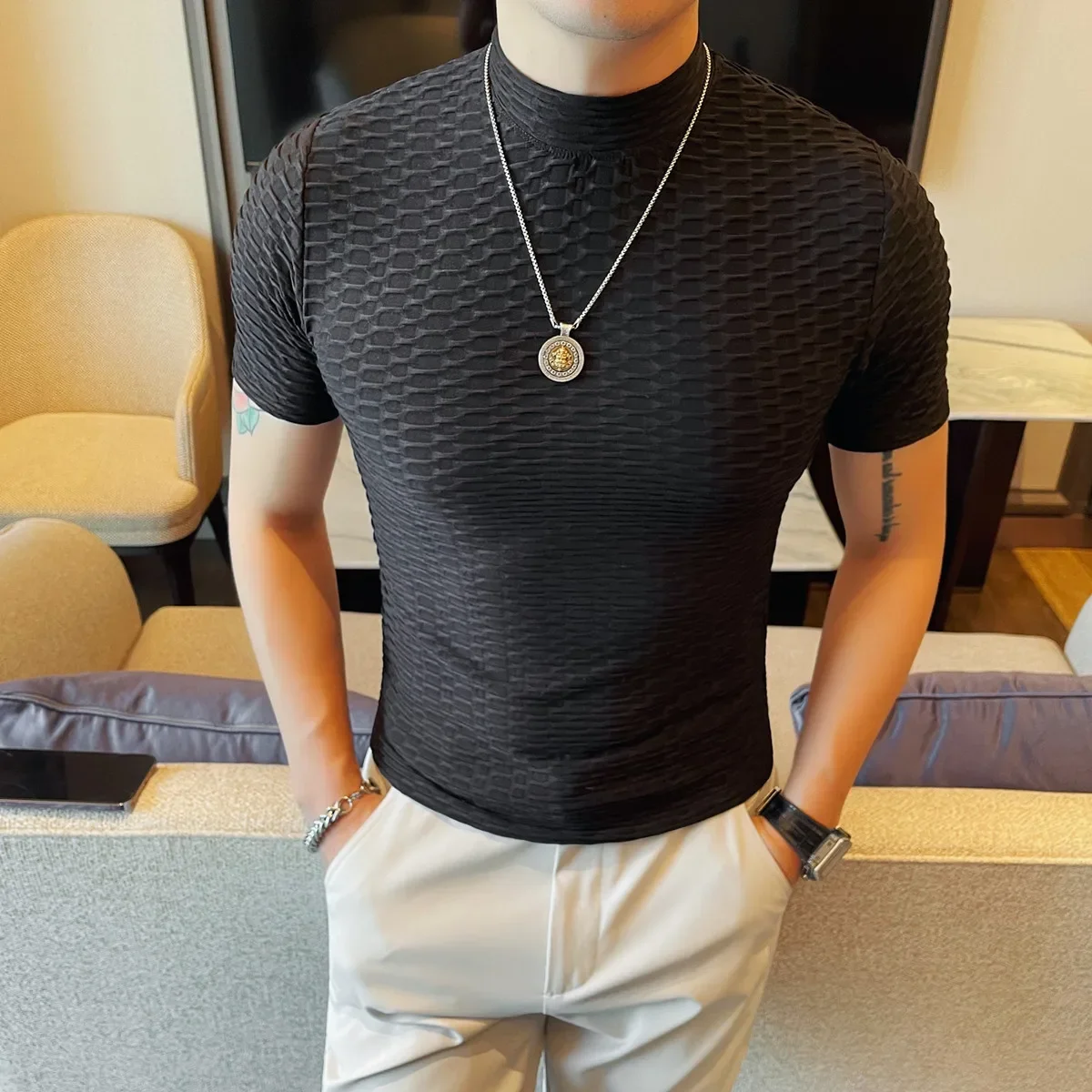 تي شيرت صيفي مرن بياقة عالية للرجال موضة كورية متعددة الاستخدامات بقصة ضيقة وأكمام قصيرة بلوفرات غير رسمية تي شيرت 4XL-M