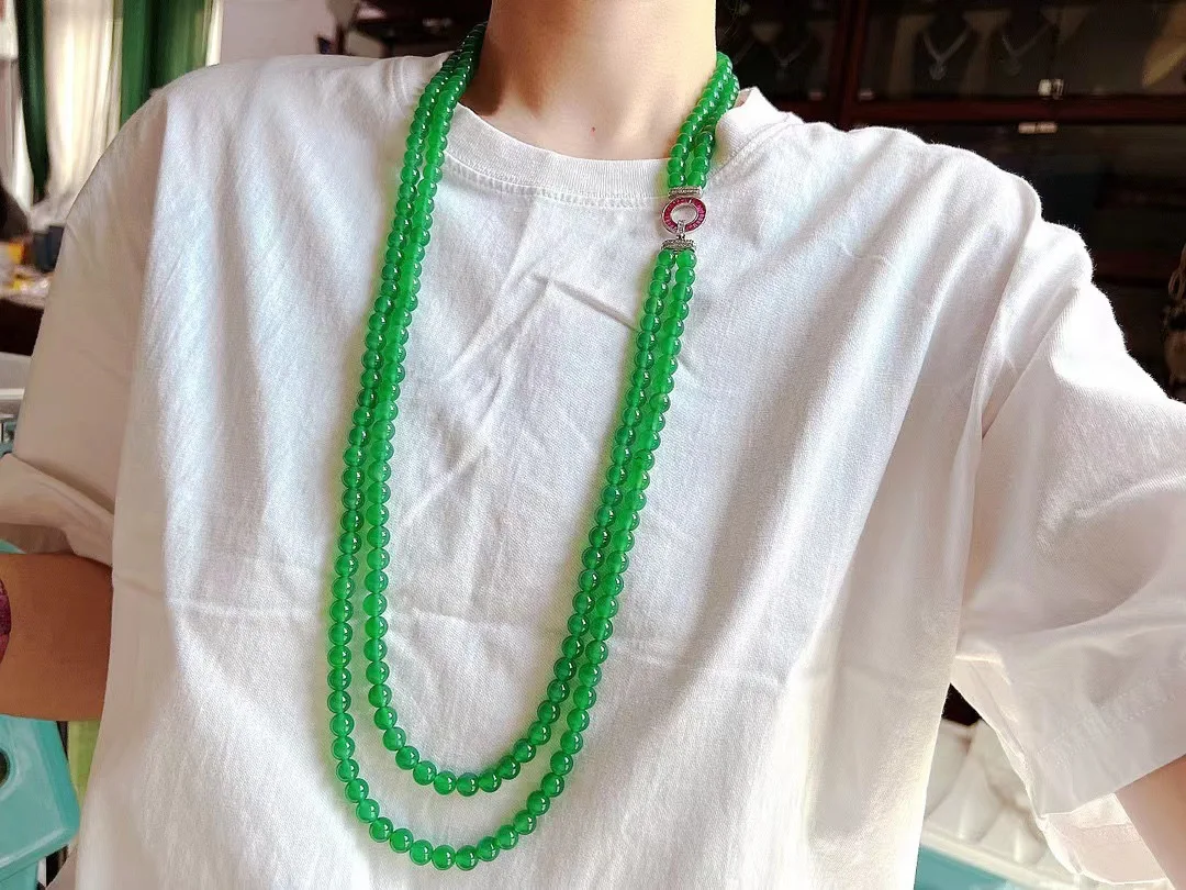 

New natural chalcedony long sweater chain agate jade necklace, retro and fresh