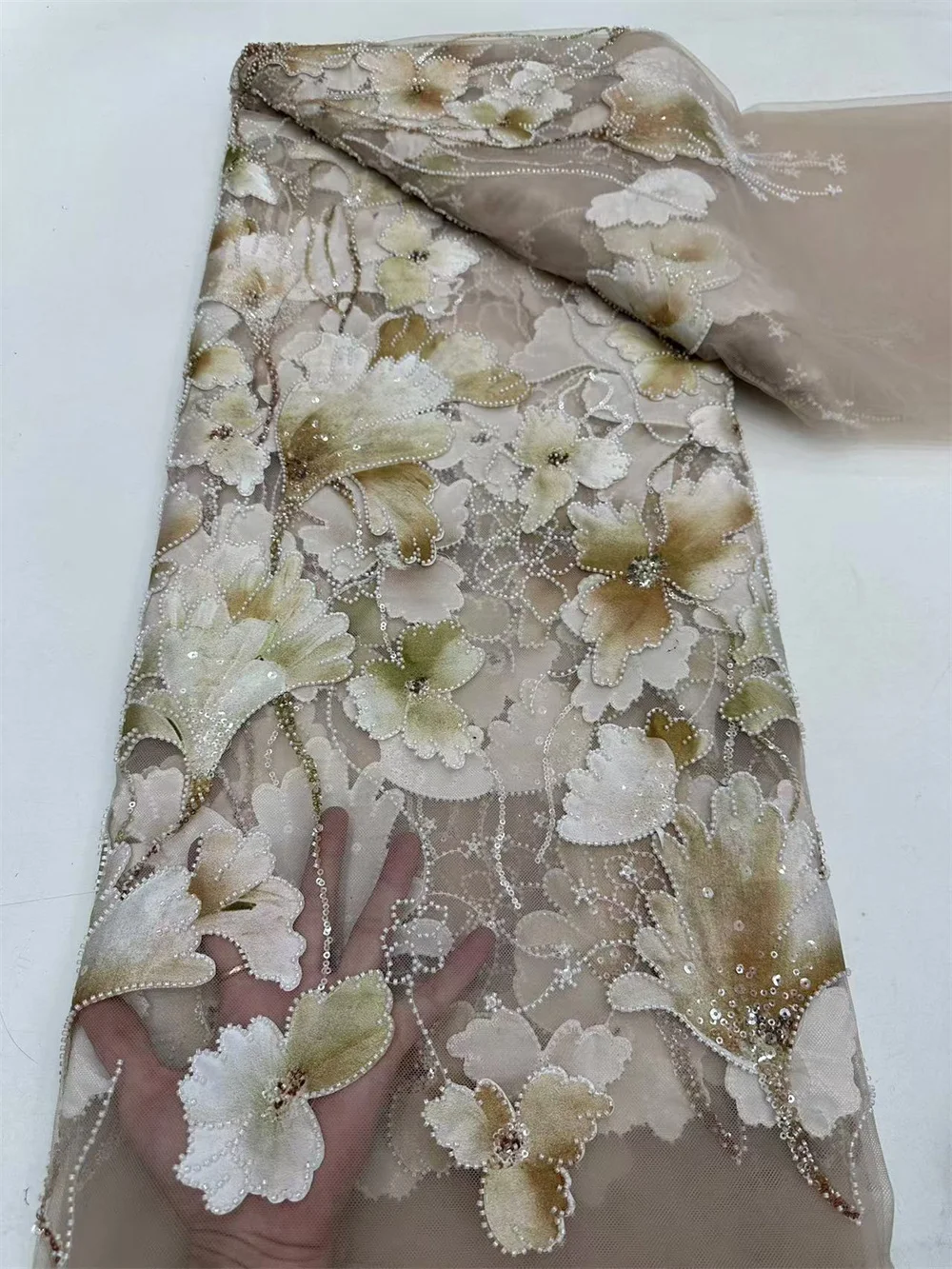 Tecido de renda africano flor bordado tecidos de renda de alta qualidade 2024 5 metros elegante lantejoulas tecido de renda nigeriano para vestido Q60-1