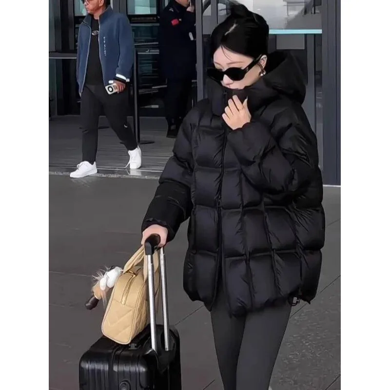 Легкий пуховик, женское хлопковое пуховое пальто, шапка из пеноматериала с облаком, корейская свободная посадка, зима 2025 года, Новое поступление