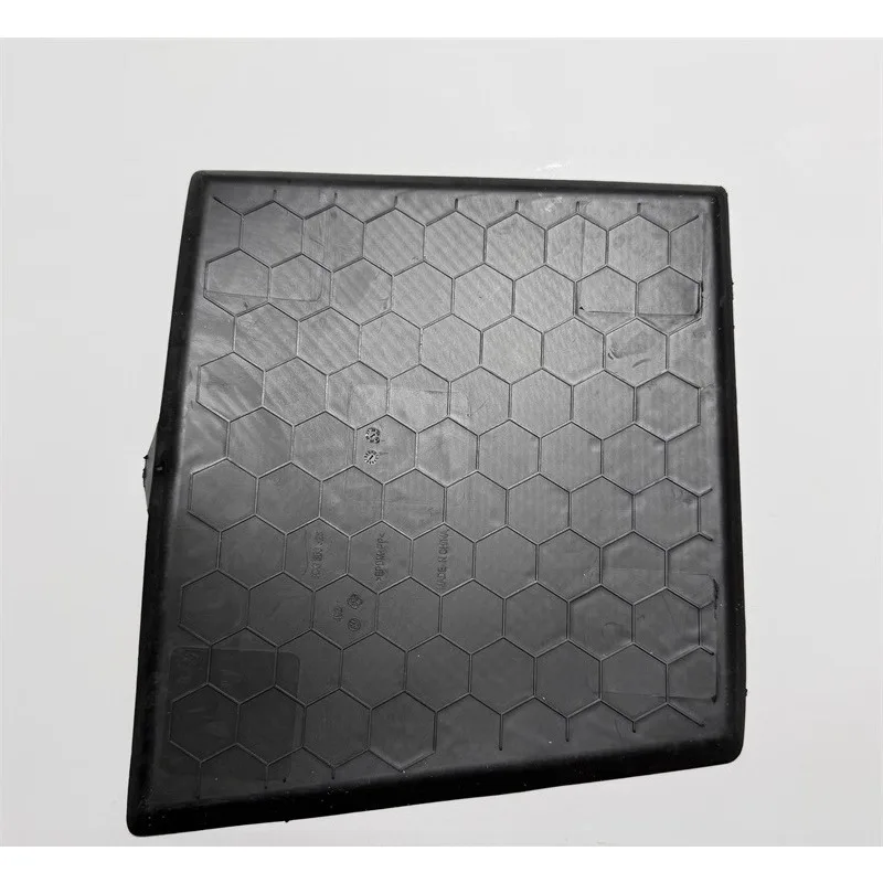 3CG 863 328 82V حصيرة وحدة التحكم المركزية لسيارة Volkswagen Teramont X 2021-2025