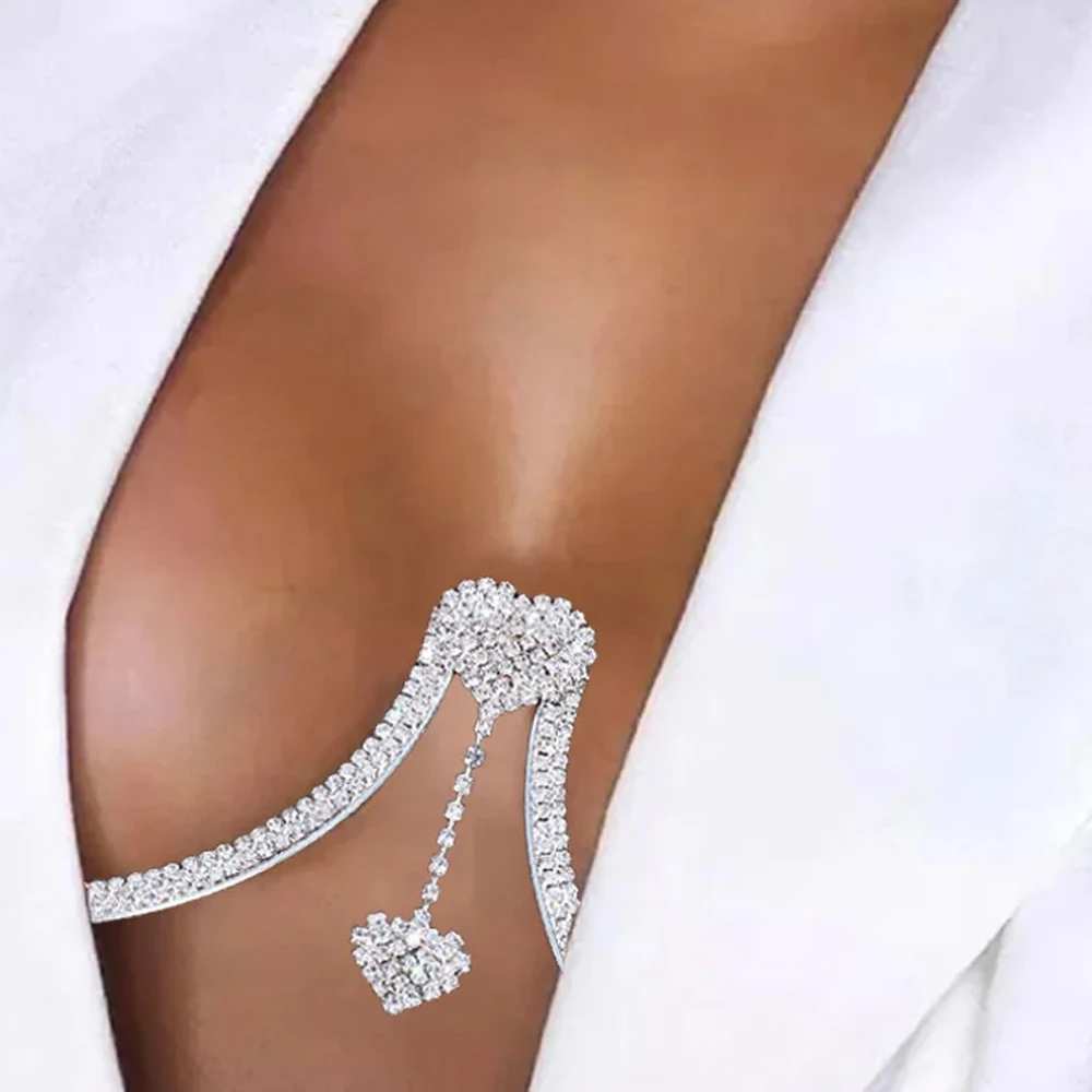 Women Chest Bracket Double Pendant Heart Bra Chain Necklace Body Jewelry Rhinestone Top Fashion Gift Beach Bikini Swimwear