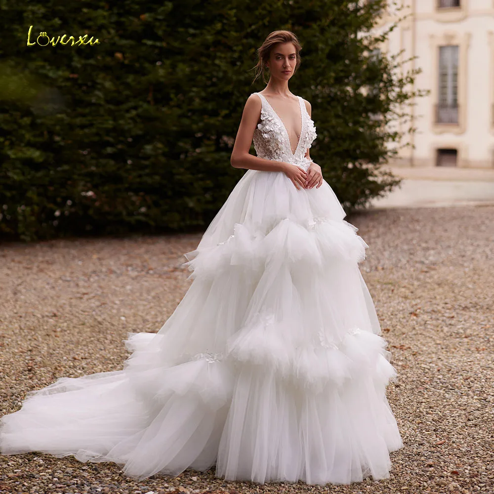 

Loverxu Нежные свадебные платья трапециевидной формы с v-образным вырезом без рукавов Vestido De Novia Кружевная вышивка с оборками Шикарные свадебные платья на заказ