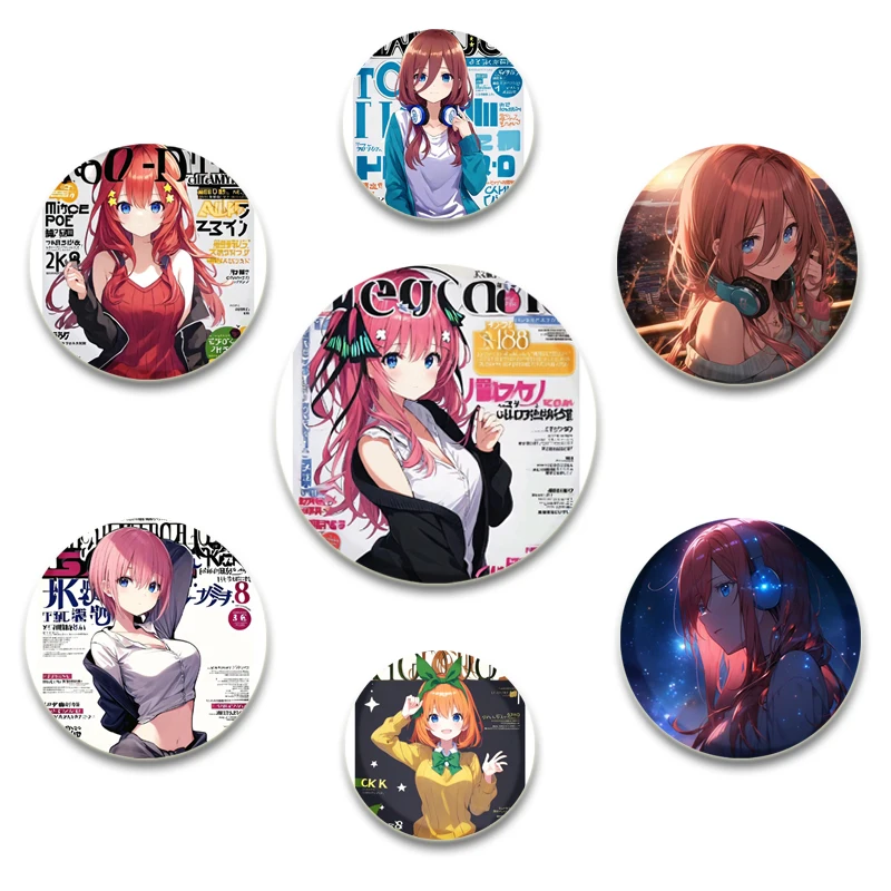 

Anime The Quintessential Quintuplets Round Pins Cartoon Character Badges Cosplay Handmade Tinplate Brooch for Clothes Decoration