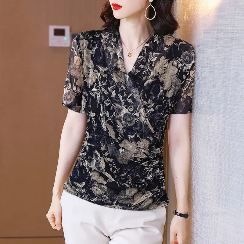 Summer Vintage Floral Printed Shirt Women\'s Clothing Commute V-Neck Slim All-match Casual Spliced Stylish Short Sleeve Blouse