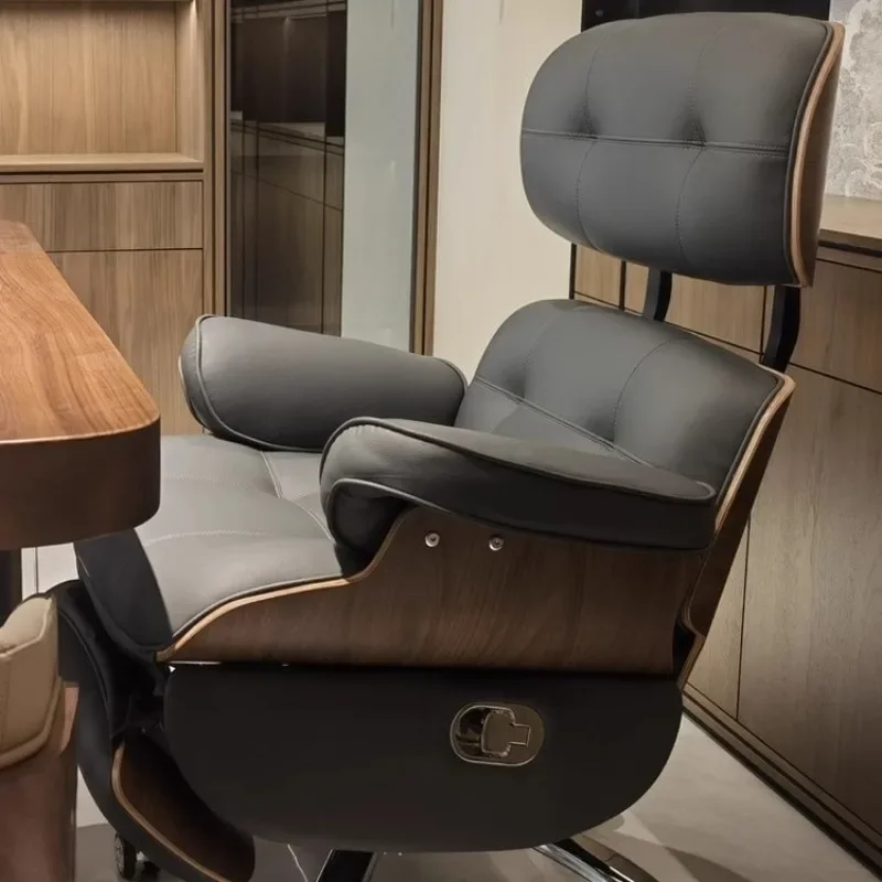 Electric leather boss chair, study retro office chair, reclining massage computer chair for lunch break