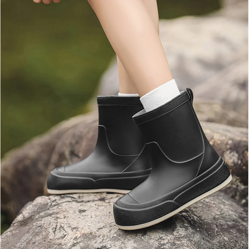 Outdoor Rain Shoes Thick Soles Waterproof Ladies Rain Shoes Solid Rain Boots Women Waterproof Boots Galoshes Ladies Rain Shoes