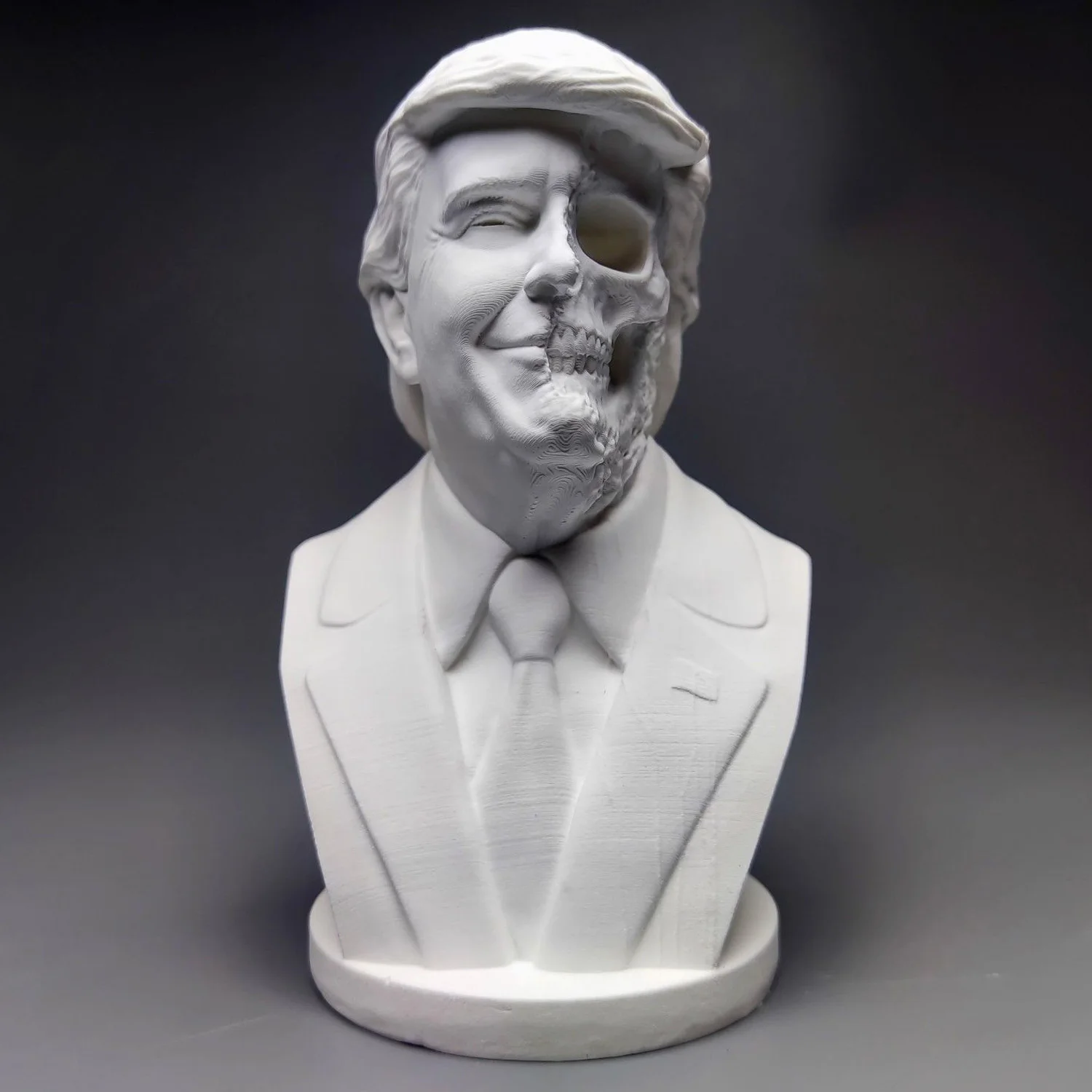 Double-faced Trump Figurine Justice and Evil Donald John Trump Plaster Statue President Bust Model Sculpture Ornaments Decor