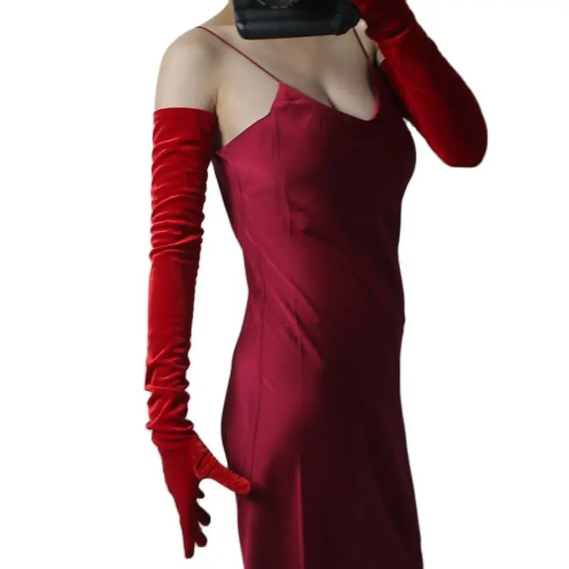 اضافية طويلة 70 سنتيمتر قفازات مخملية حمراء للنساء عالية المرونة سوان المخملية الذهب لمس أوبرا قفازات السهرة WSR25