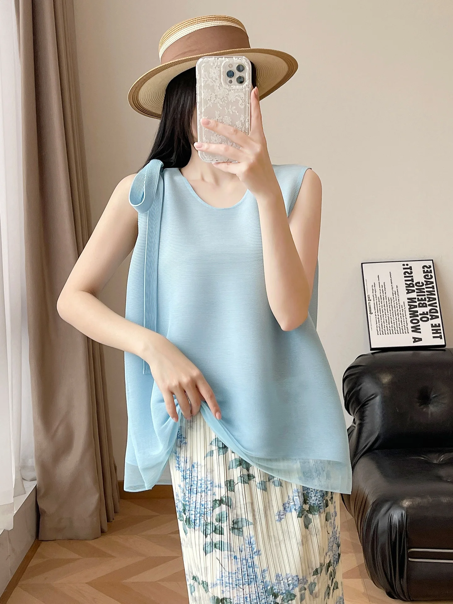 Elegant Pure Color Sleeveless Top Women's Loose Summer Slimming Design Sensation Small Audience Vest Travel Casual Polyester