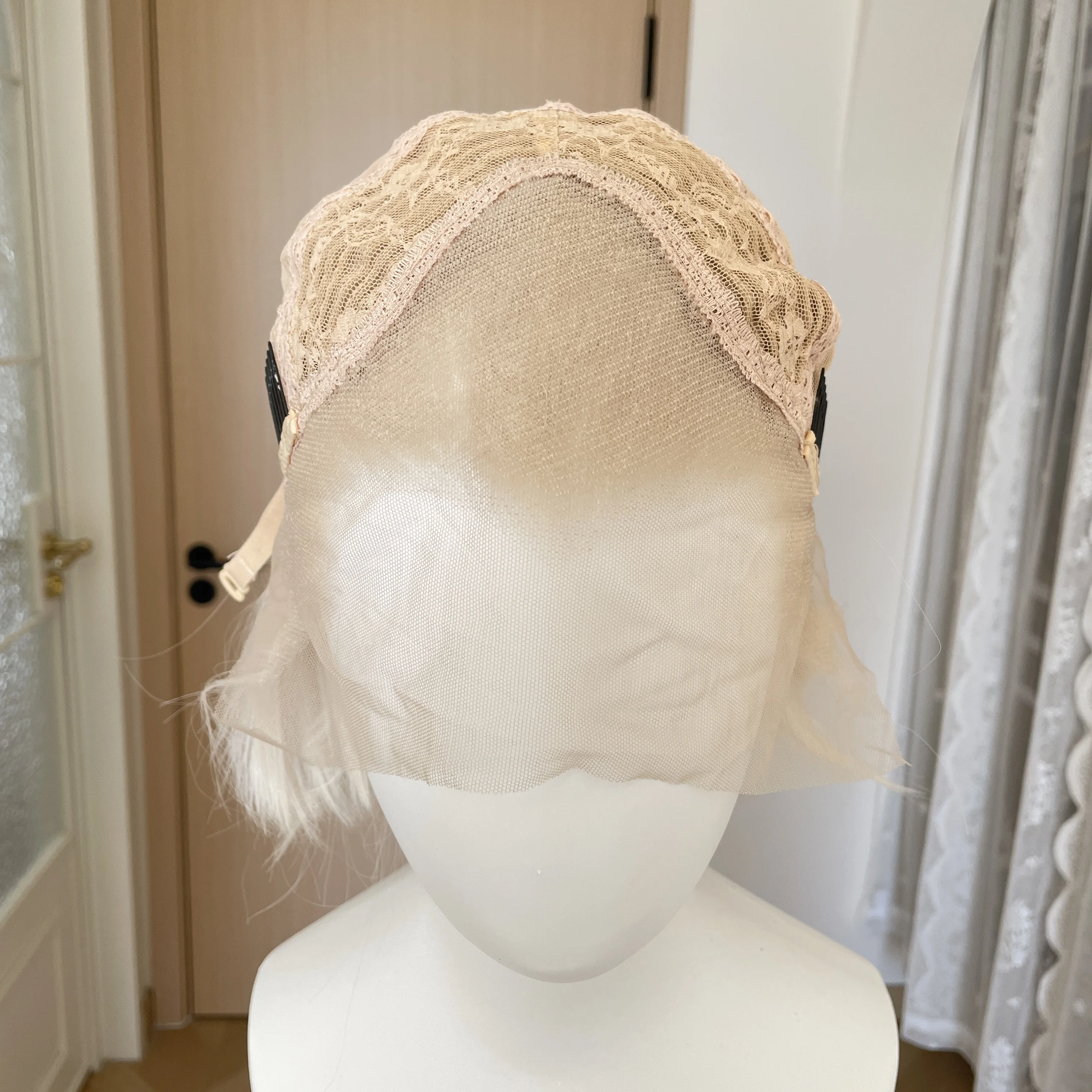Widow's Peak Short Bob Cut Synthetic Wig for Men Platinum Blond 13x4 Lace Front Wigs for Women Glueless Cosplay Pixie Medium Cap