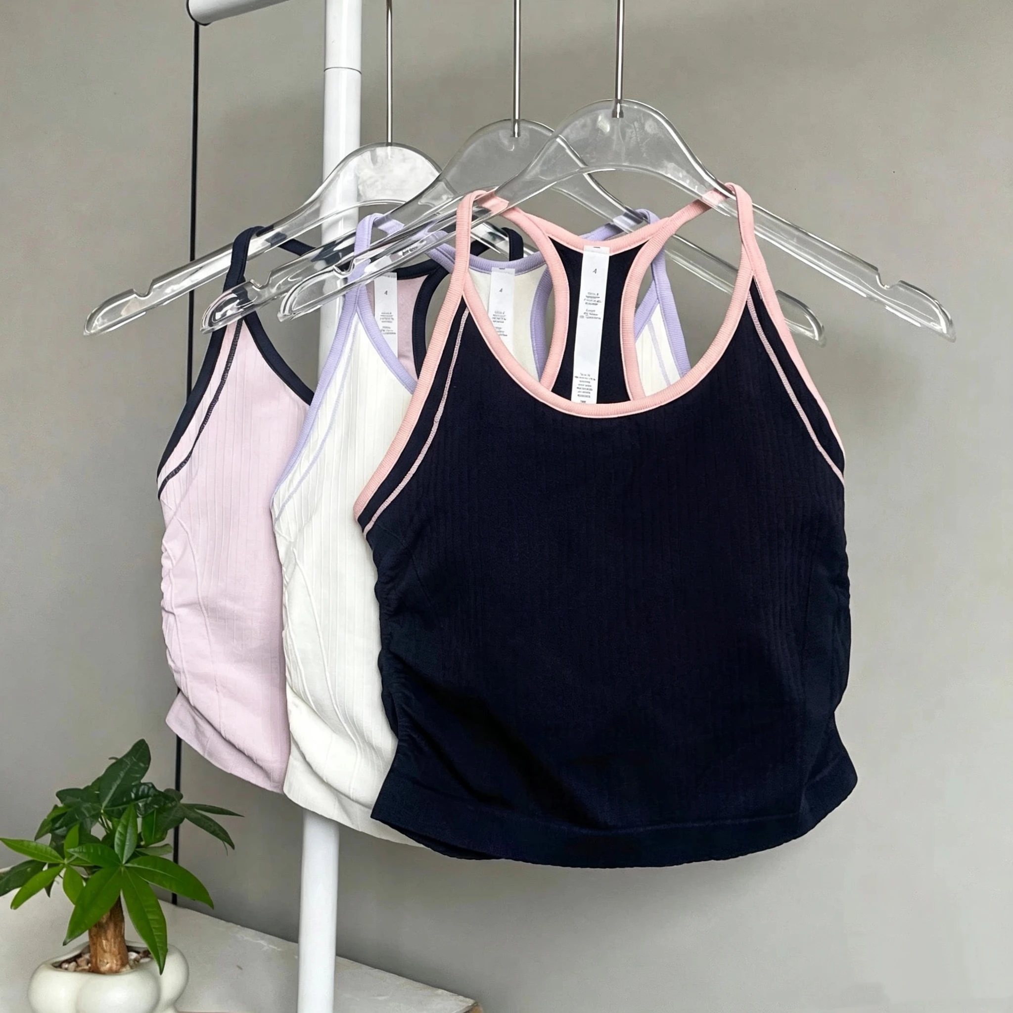 Damen Color-Block-Träger-Sporttop, Taillenformendes Yoga-Pilates-Fitness-BH mit eingebauten Polstern – Detail 10