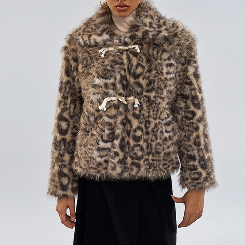 Abrigos de piel sintética para mujer, abrigo de manga larga con estampado de leopardo, grueso y cálido, ropa de calle Y2k, chaquetas elegantes de punto abierto 2025