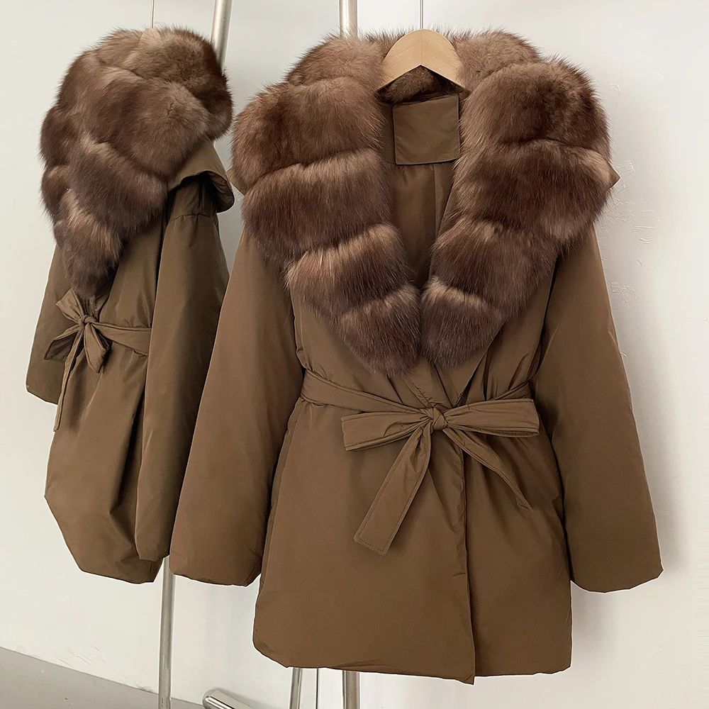 المرأة 2025 جديد الأبيض بطة أسفل معطف موضة سميكة الحرب الشتاء ملابس خارجية الطبيعية ريال فوكس الفراء طوق جديد رقيق سترة منفوخة #2