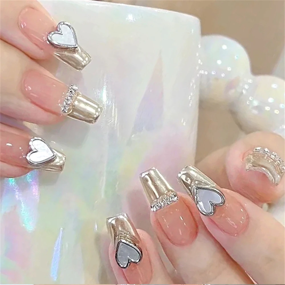 Encrusted Glittery Fantasy Flashy Love Heart Nail Art 2023 New Design Love Heart Nail Art Chic Nail Embellishments Beimu