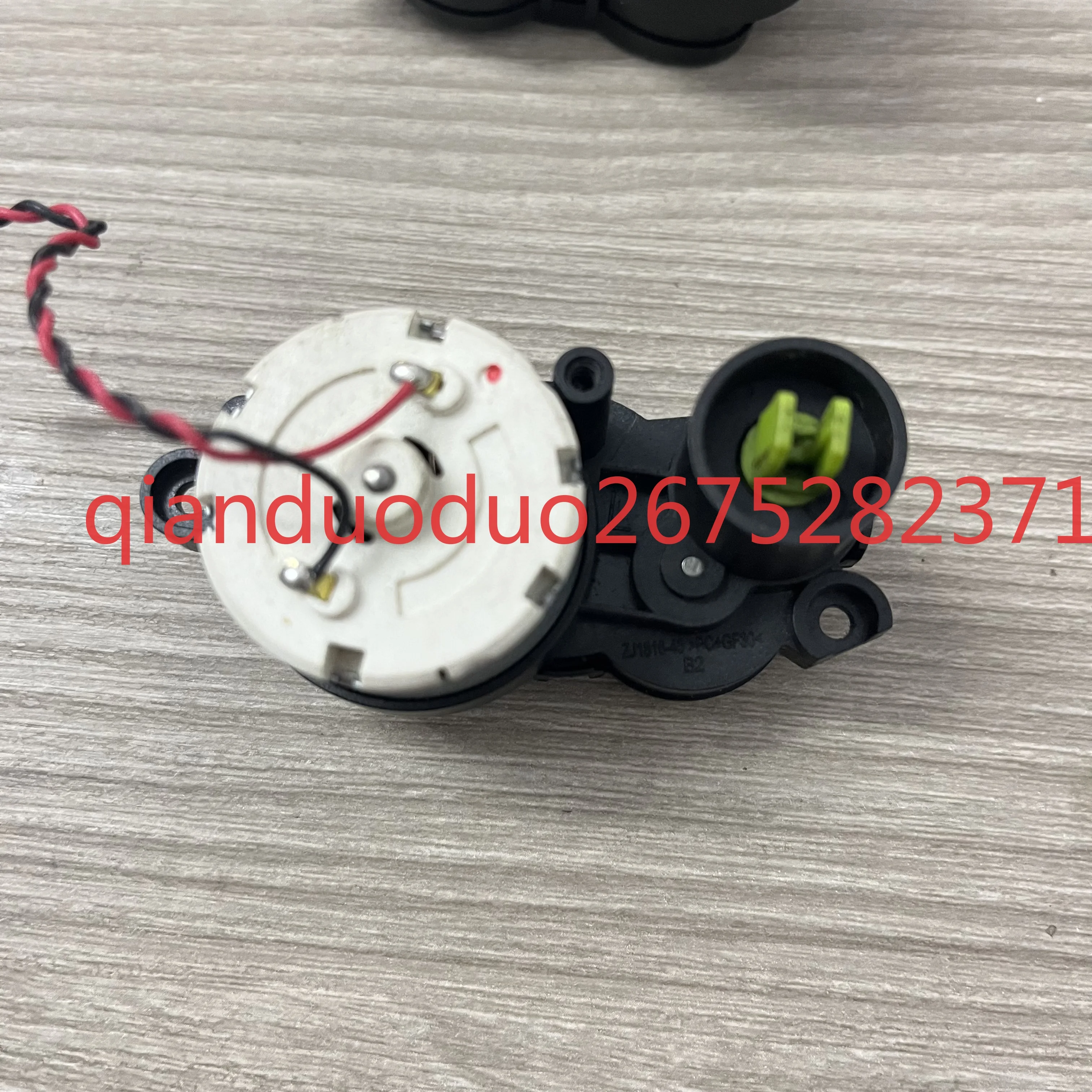 

Подходит для вакуумной подметальной машины Yeedi DVX24/DVX34, боковой щетки, красный, зеленый, моторная подметальная машина, аксессуары для роботов, колеса с роликовой щеткой